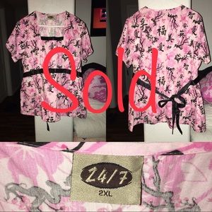 Women’s plus size scrubs top